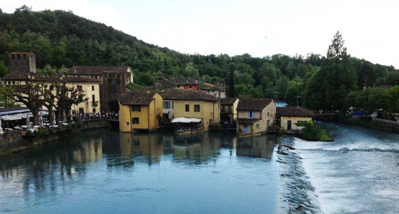 Borghetto sul fiume Mincio
